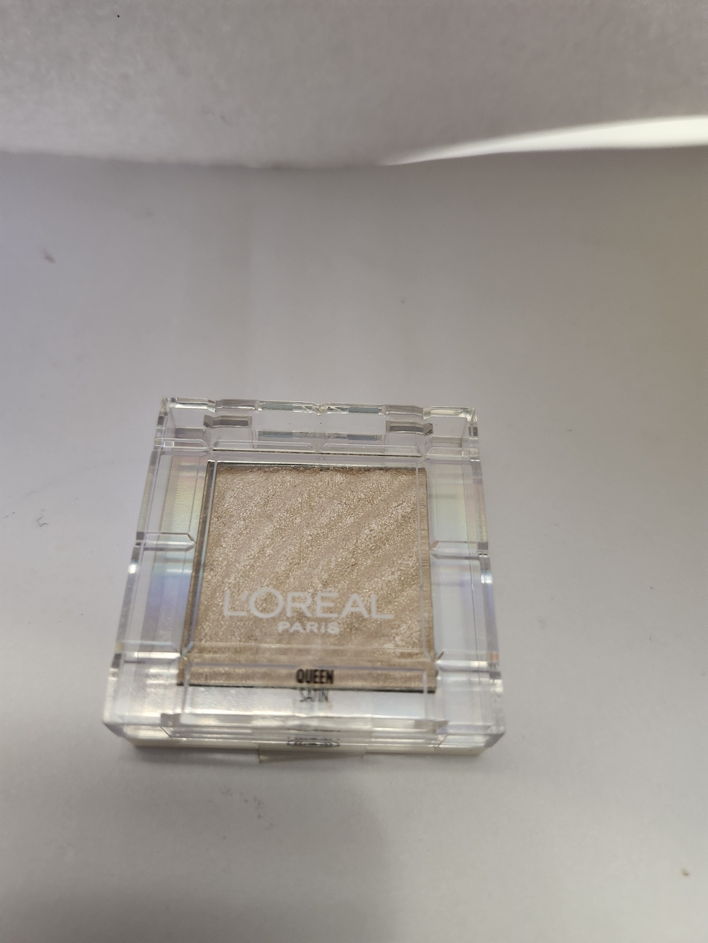 L'Oreal Paris Eyeshadow New - Shade 20 Queen Satin